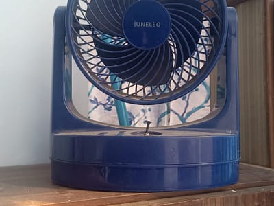 Mini DC table fan